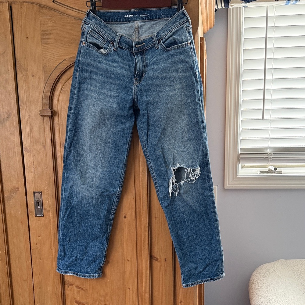 Old Navy Boyfriend Jeans - Distressed Denim